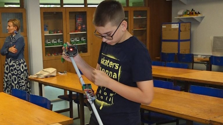 Изум седмака Богдана Kовачевића – паметни штап за слепе и слабовиде