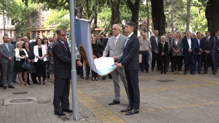 Вучић сутра на свечаној седници Скупштине града