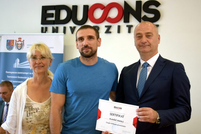 Иванишевић уручио сертификате полазницима обука за тражена ИТ занимања