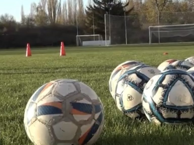 ФСС уручио спортску опрему клубовима из Бајмока, Ђурђина и Таванкута