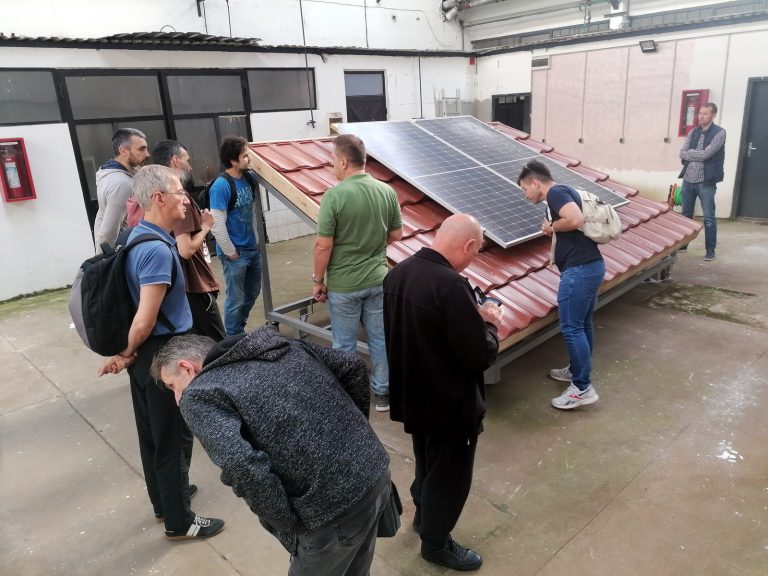 Едукативни центар уз подршку USAID-а започео обуку монтера соларних фотонапонских система