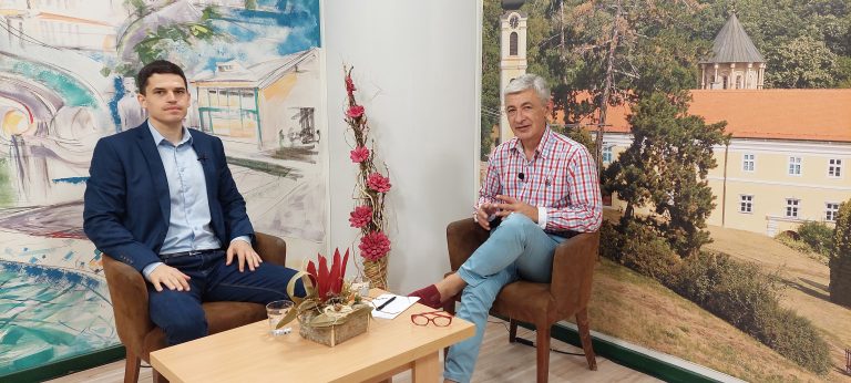 Немања Завишић: „Председник Вучић се лавовски бори и брани част нашег народа!“