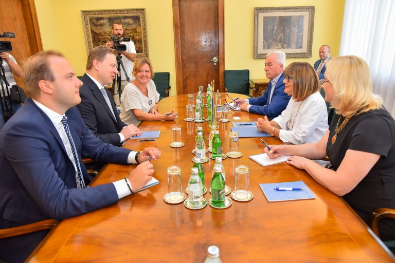 Председница Гојковић разговарала са амбасадором Словачке