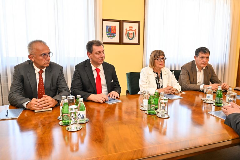 Састанак председнице Покрајинске владе и министра просвете