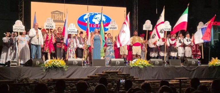 Мађарско културно-уметничко друштво „Срем“ на Срем фолк фесту – песмом и игром чувају традицију