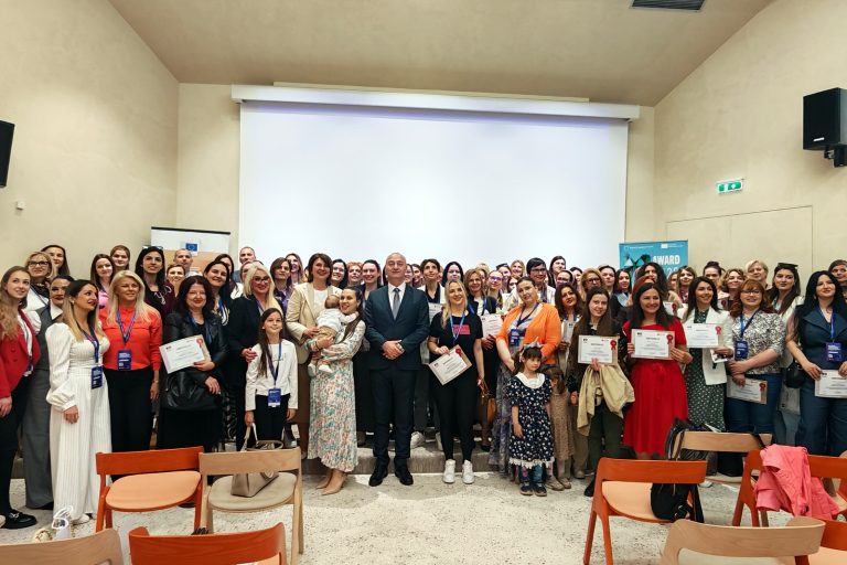 Секретар Иванишевић уручио сертификате полазницама Стартап академије женског предузетништва